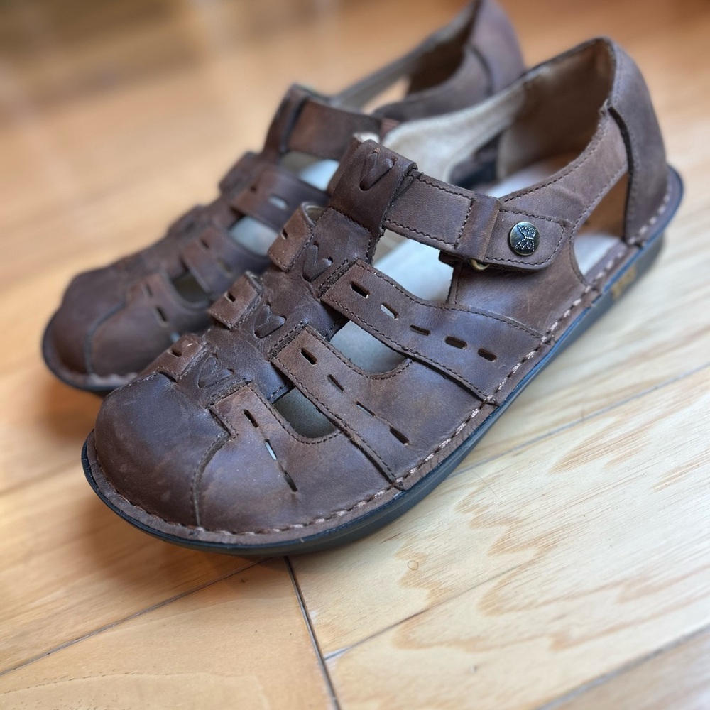 NWOT Alegria Pesca Fisherman Brown Leather Sandals with Black Sole - Picture 13 of 13